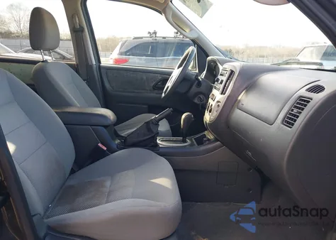 2006 Ford Escape Xlt/Xlt Sport z USA, uszkodzony, nr VIN 1FMYU03126KA50340